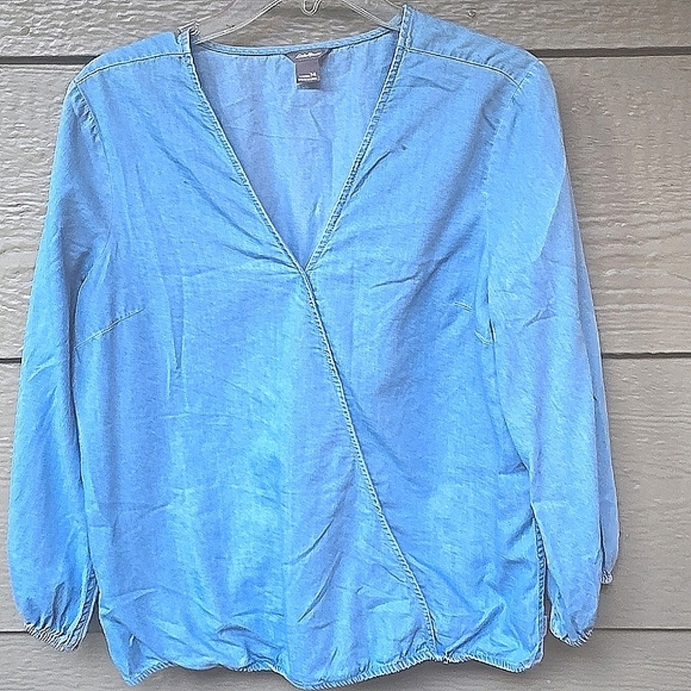 Eddie Bauer Chambray V-neck Faux Wrapped Top Medium M